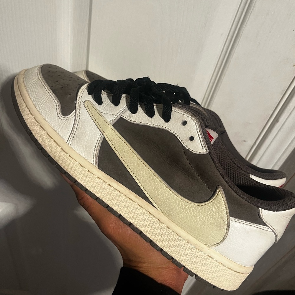 TRAVIS SCOTT REVERSE MOCHAS